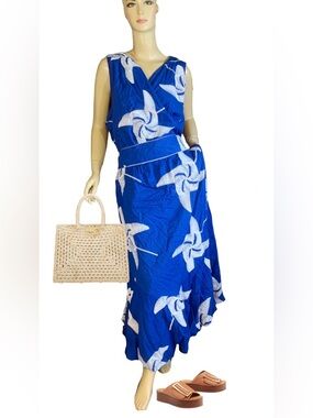 CIEBON BLUE & WHITE FLORAL PRINT WRAP COTTON MAXI DRESS (2X)